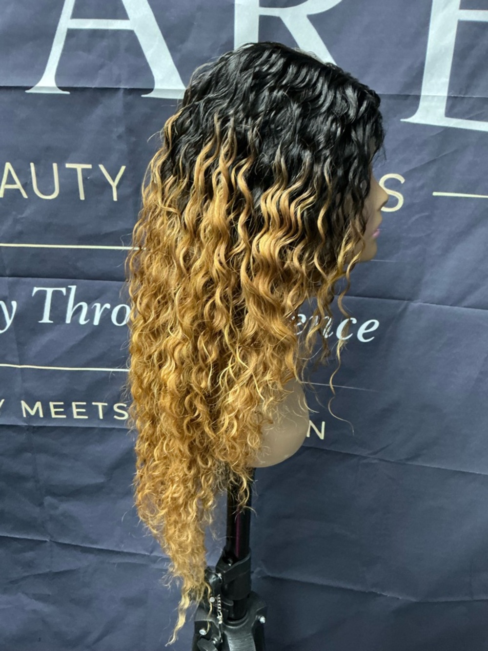 Luxury Long Curly Ombre Lace Front Wig - Black to Honey Blonde - Picture 2 of 7
